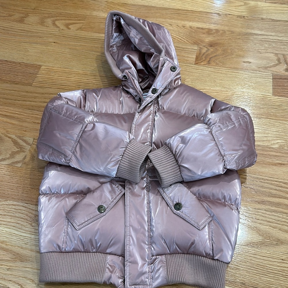 Girls great condition Appaman. Size 6. Barely worn. Pet/smoke free home.